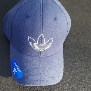 NWT Adidas BLUE Classic Outline Structured Cap